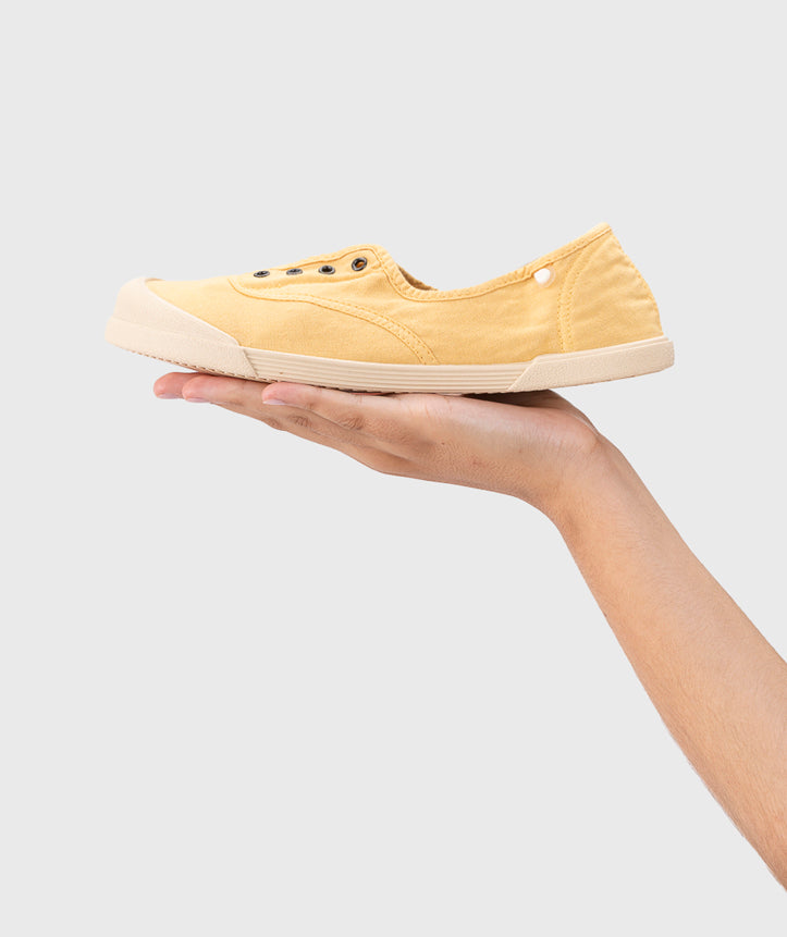 Igor Women's Lona 5.1 Barefoot Shoes - Dijon